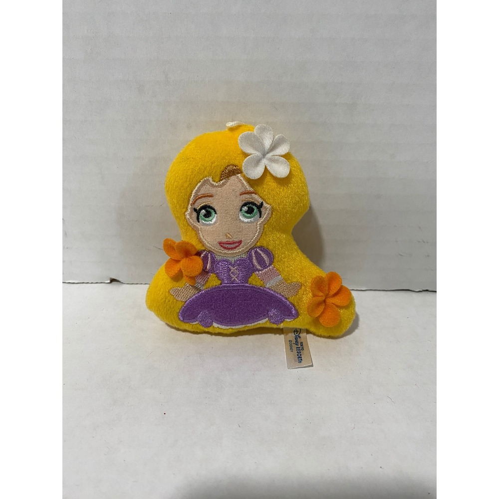 Tokyo Disney Resort Rapunzel Plush Badge Pin Tangled Yellow Small Disney Parks